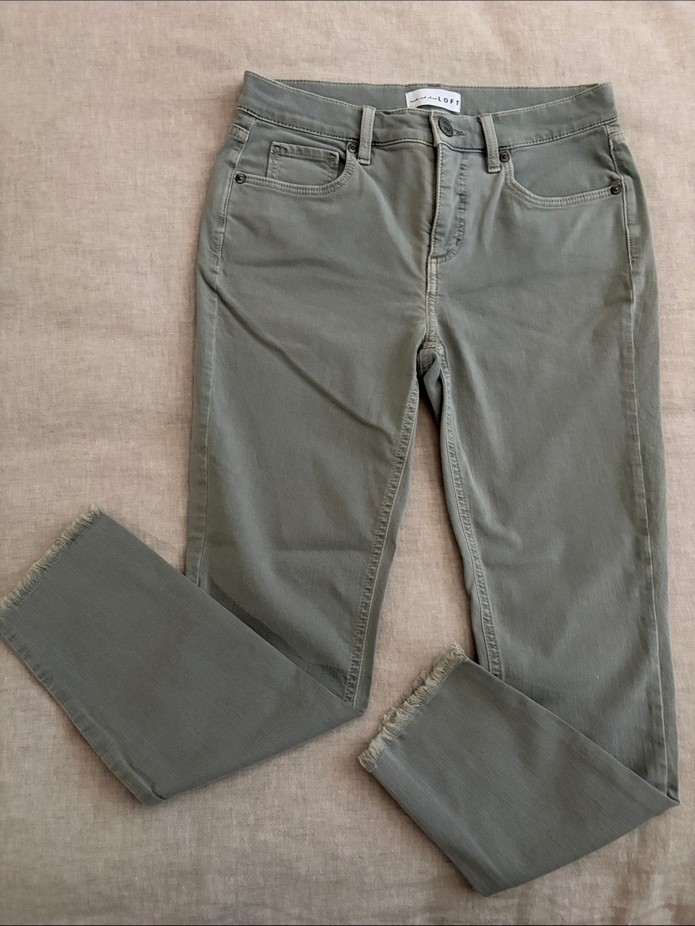 LOFT Olive Cropped Raw-Hem Straight Jeans